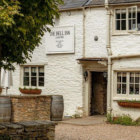 The Bell Inn Lechlade Buitenkant foto